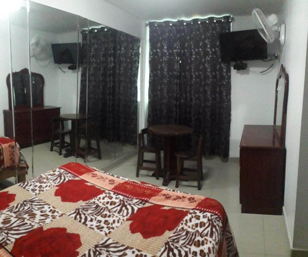 Hostal Suenos ลิมา ภายนอก รูปภาพ